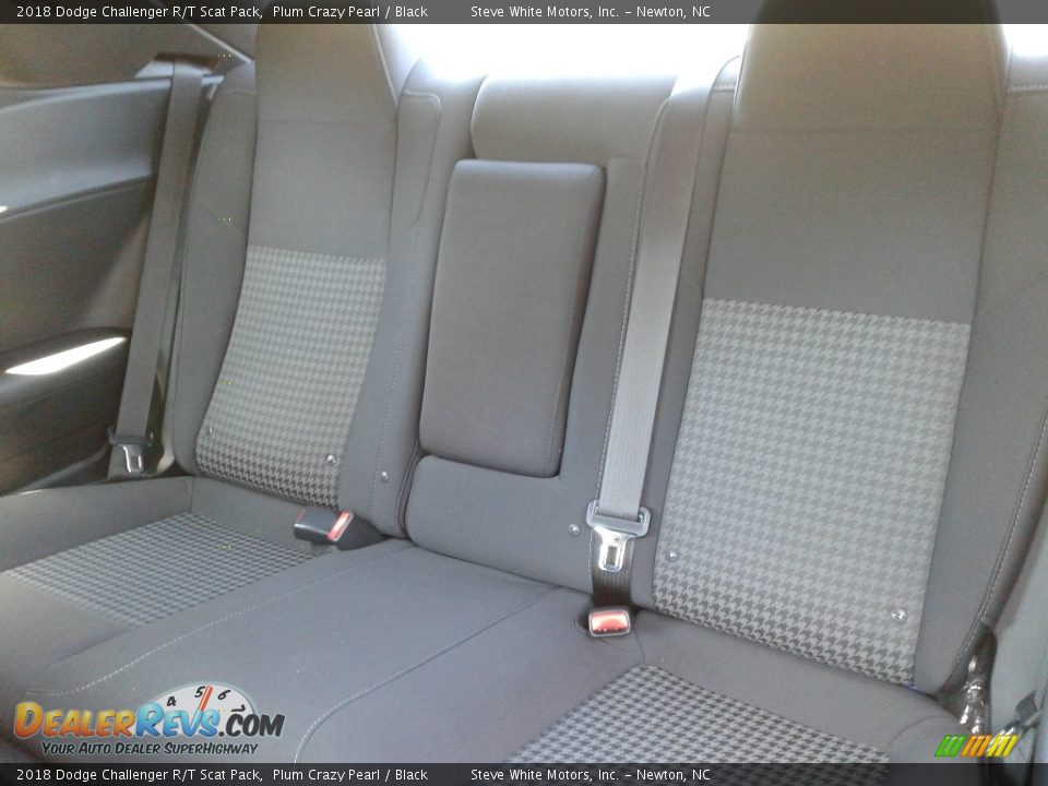 2018 Dodge Challenger R/T Scat Pack Plum Crazy Pearl / Black Photo #11