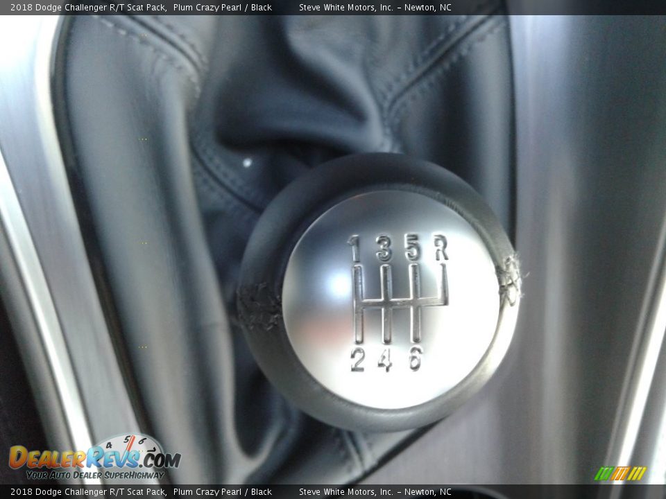 2018 Dodge Challenger R/T Scat Pack Shifter Photo #27