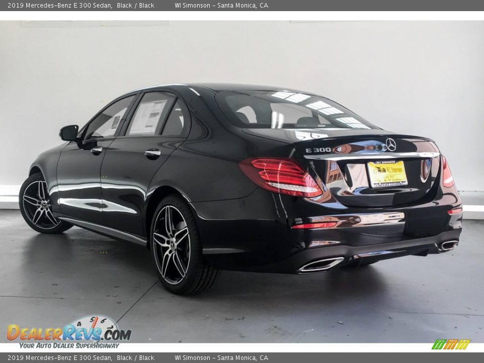 2019 Mercedes-Benz E 300 Sedan Black / Black Photo #2