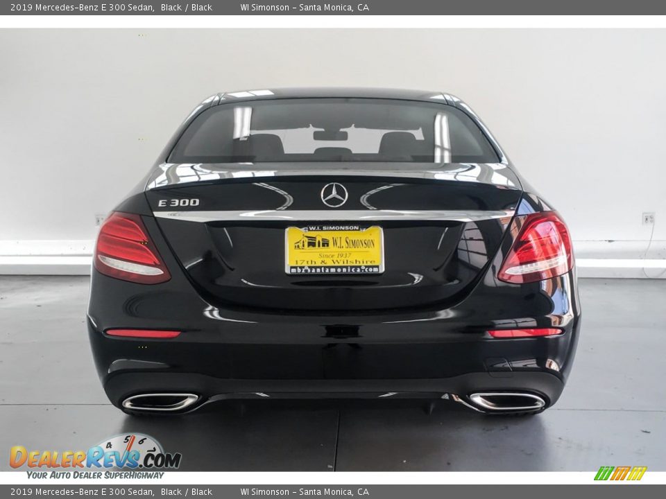 2019 Mercedes-Benz E 300 Sedan Black / Black Photo #3