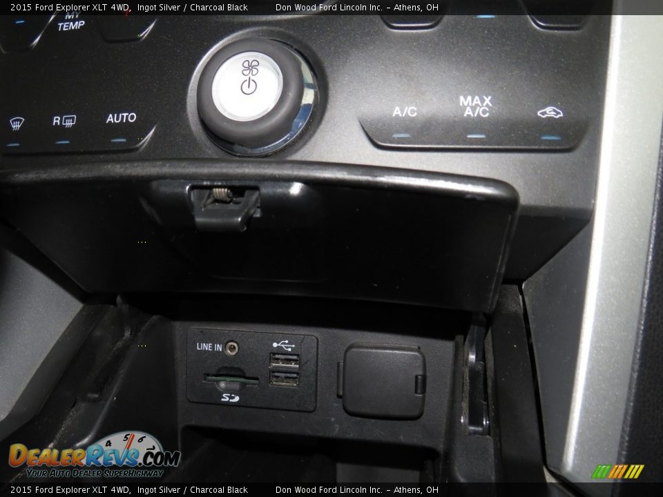 2015 Ford Explorer XLT 4WD Ingot Silver / Charcoal Black Photo #17