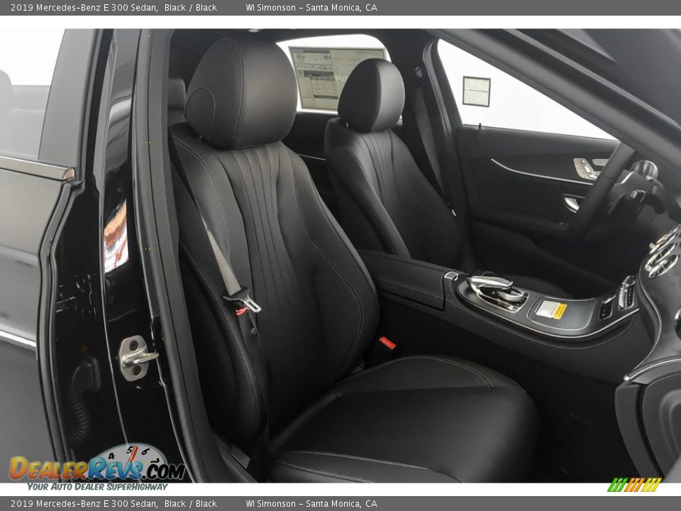 2019 Mercedes-Benz E 300 Sedan Black / Black Photo #5