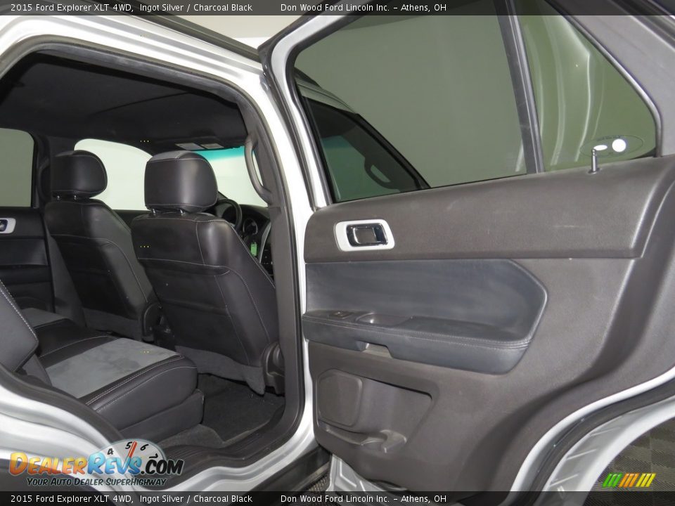 2015 Ford Explorer XLT 4WD Ingot Silver / Charcoal Black Photo #31