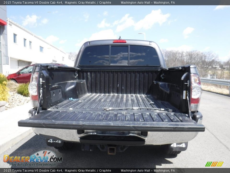 2015 Toyota Tacoma V6 Double Cab 4x4 Magnetic Gray Metallic / Graphite Photo #10