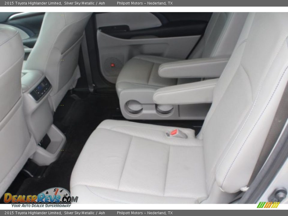 2015 Toyota Highlander Limited Silver Sky Metallic / Ash Photo #16