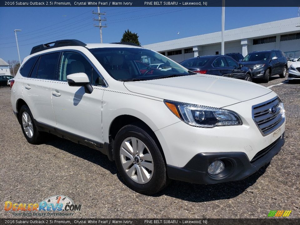 2016 Subaru Outback 2.5i Premium Crystal White Pearl / Warm Ivory Photo #1