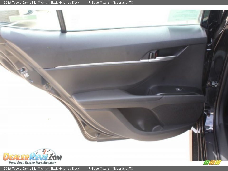 2019 Toyota Camry LE Midnight Black Metallic / Black Photo #18