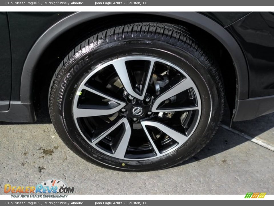 2019 Nissan Rogue SL Midnight Pine / Almond Photo #10