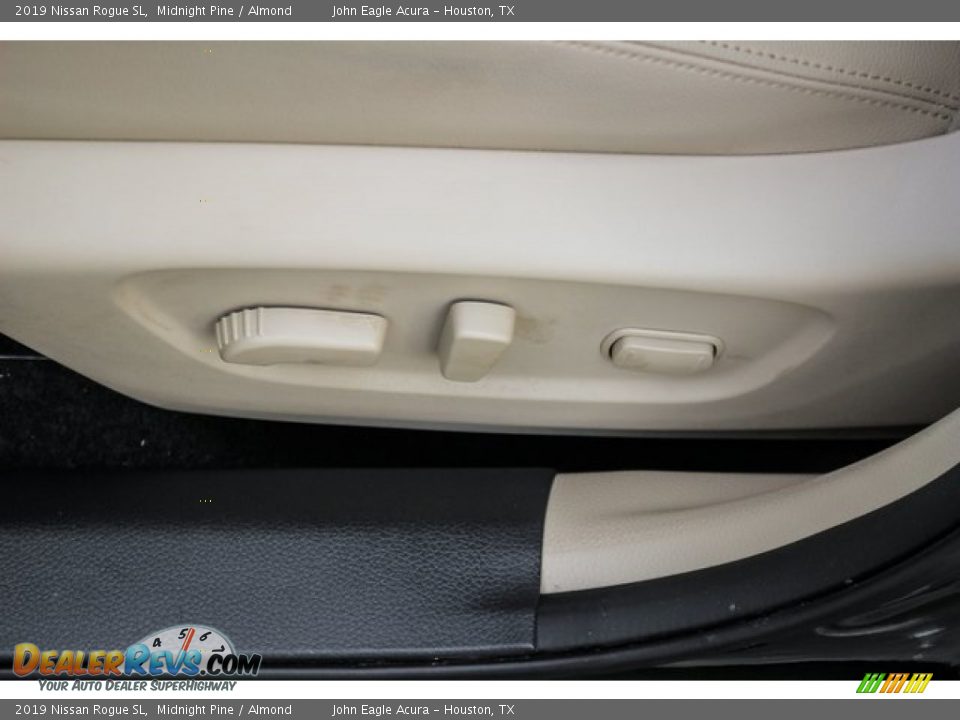 2019 Nissan Rogue SL Midnight Pine / Almond Photo #18