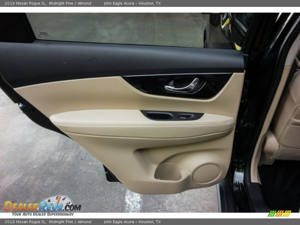 2019 Nissan Rogue SL Midnight Pine / Almond Photo #21