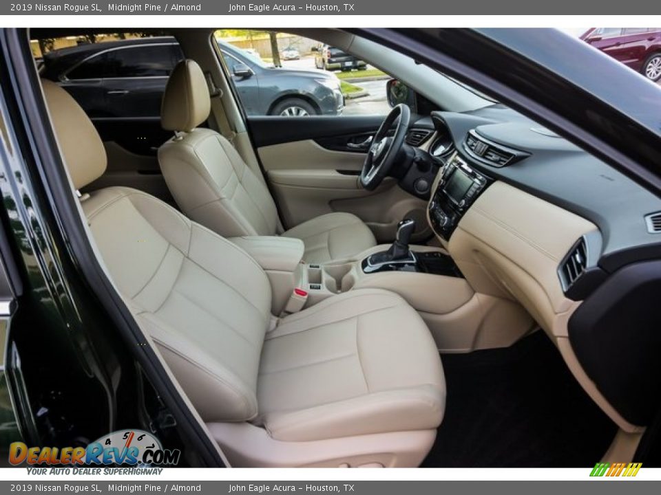 2019 Nissan Rogue SL Midnight Pine / Almond Photo #28