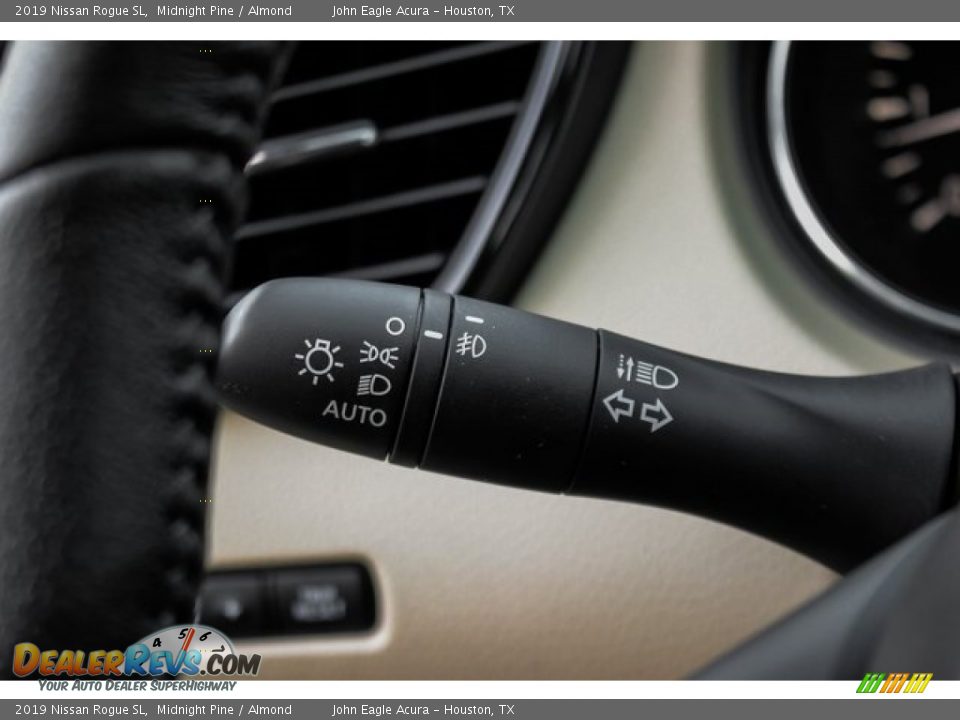 2019 Nissan Rogue SL Midnight Pine / Almond Photo #35