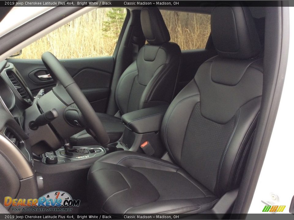 2019 Jeep Cherokee Latitude Plus 4x4 Bright White / Black Photo #10