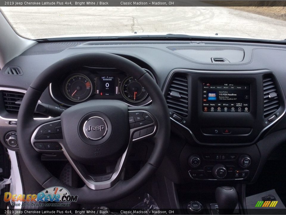 2019 Jeep Cherokee Latitude Plus 4x4 Bright White / Black Photo #12