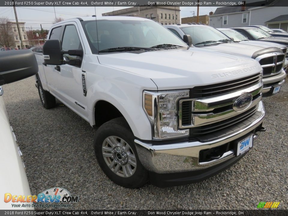 2018 Ford F250 Super Duty XLT Crew Cab 4x4 Oxford White / Earth Gray Photo #4