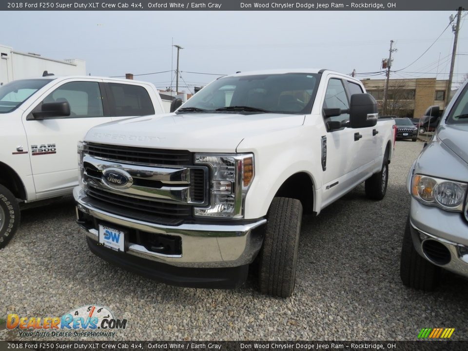 2018 Ford F250 Super Duty XLT Crew Cab 4x4 Oxford White / Earth Gray Photo #8