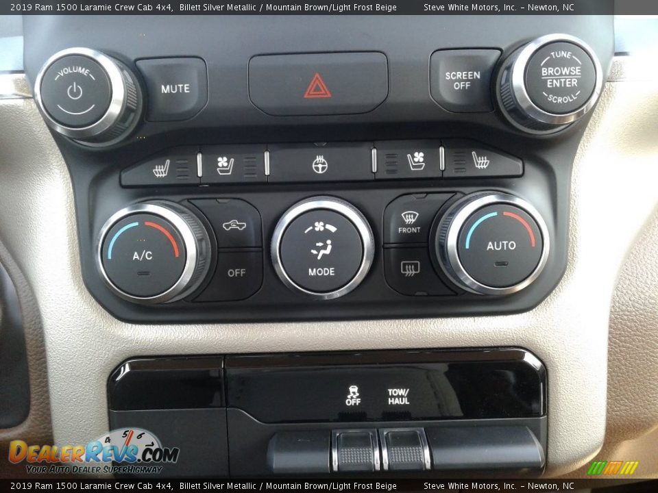 Controls of 2019 Ram 1500 Laramie Crew Cab 4x4 Photo #30