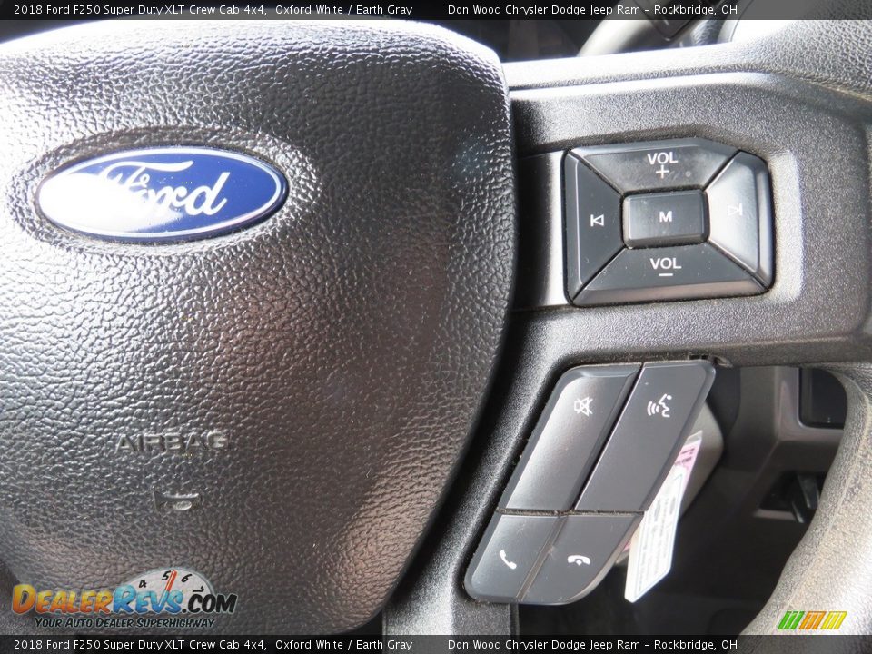 2018 Ford F250 Super Duty XLT Crew Cab 4x4 Oxford White / Earth Gray Photo #25