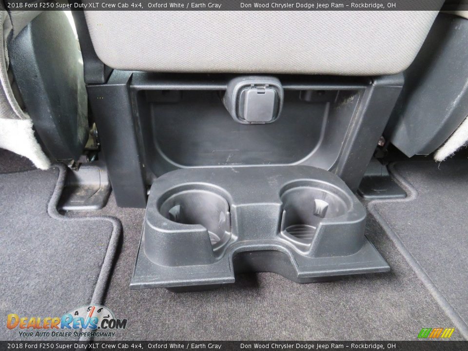 2018 Ford F250 Super Duty XLT Crew Cab 4x4 Oxford White / Earth Gray Photo #31