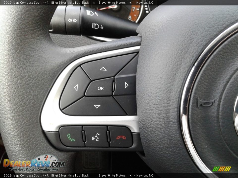 2019 Jeep Compass Sport 4x4 Steering Wheel Photo #17