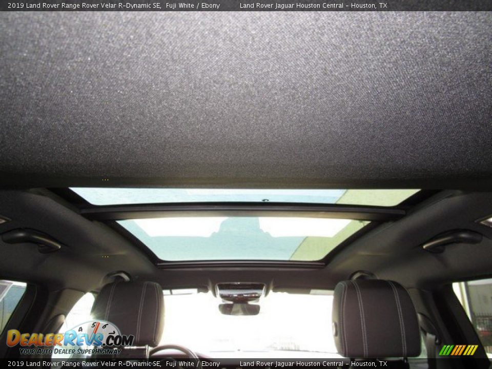 2019 Land Rover Range Rover Velar R-Dynamic SE Fuji White / Ebony Photo #18