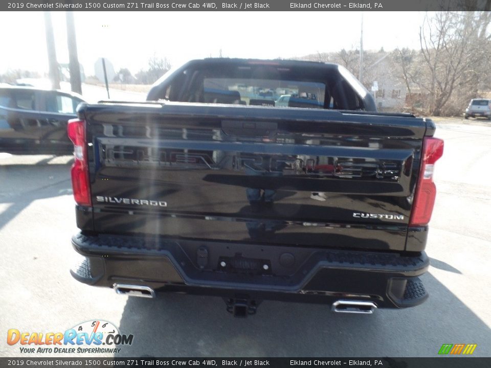 2019 Chevrolet Silverado 1500 Custom Z71 Trail Boss Crew Cab 4WD Black / Jet Black Photo #7