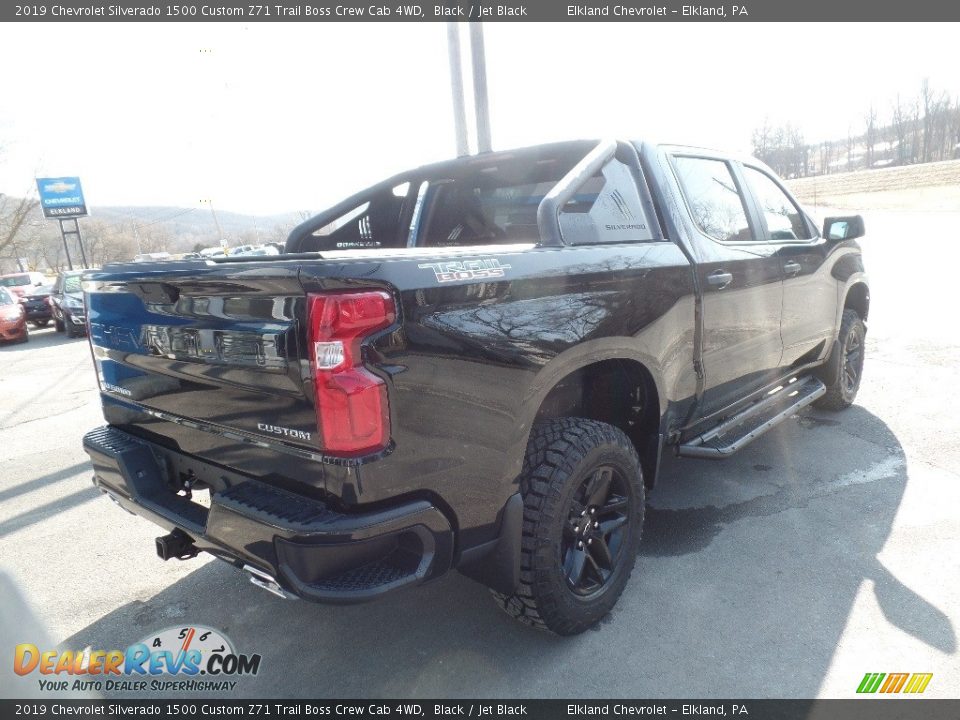 2019 Chevrolet Silverado 1500 Custom Z71 Trail Boss Crew Cab 4WD Black / Jet Black Photo #8