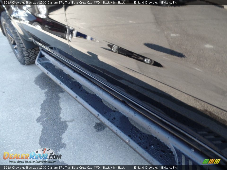 2019 Chevrolet Silverado 1500 Custom Z71 Trail Boss Crew Cab 4WD Black / Jet Black Photo #12