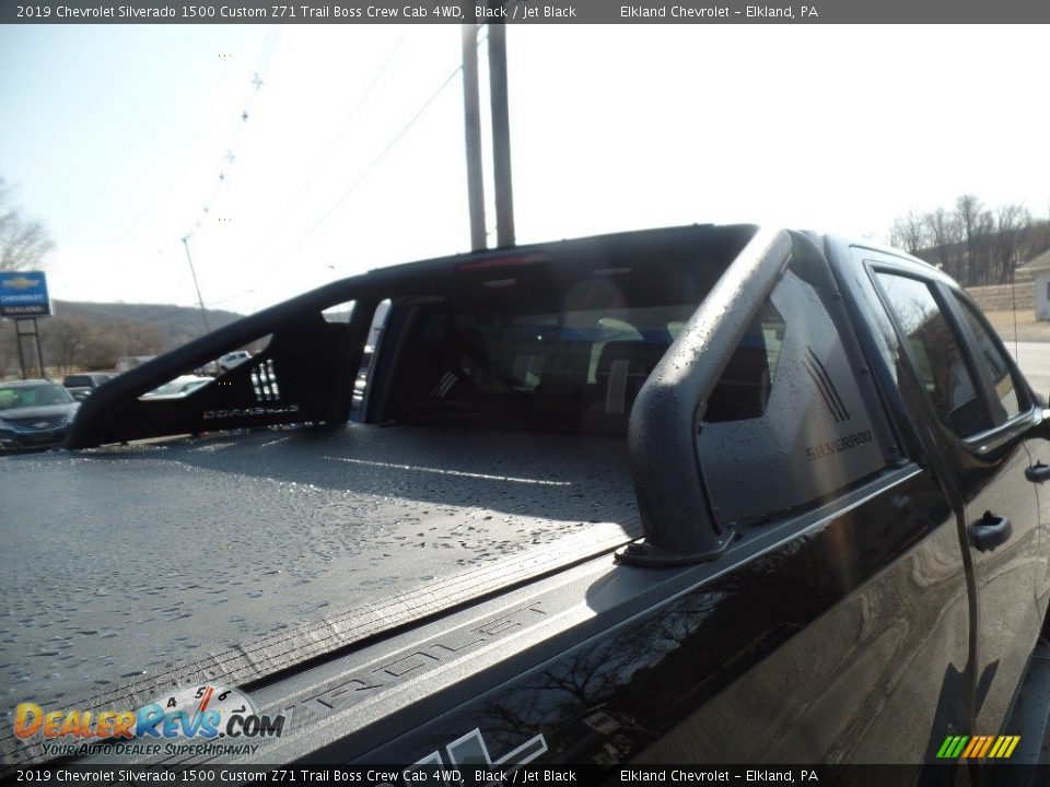2019 Chevrolet Silverado 1500 Custom Z71 Trail Boss Crew Cab 4WD Black / Jet Black Photo #14