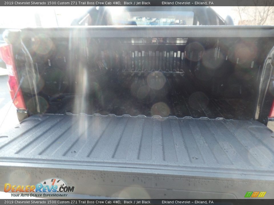 2019 Chevrolet Silverado 1500 Custom Z71 Trail Boss Crew Cab 4WD Black / Jet Black Photo #16