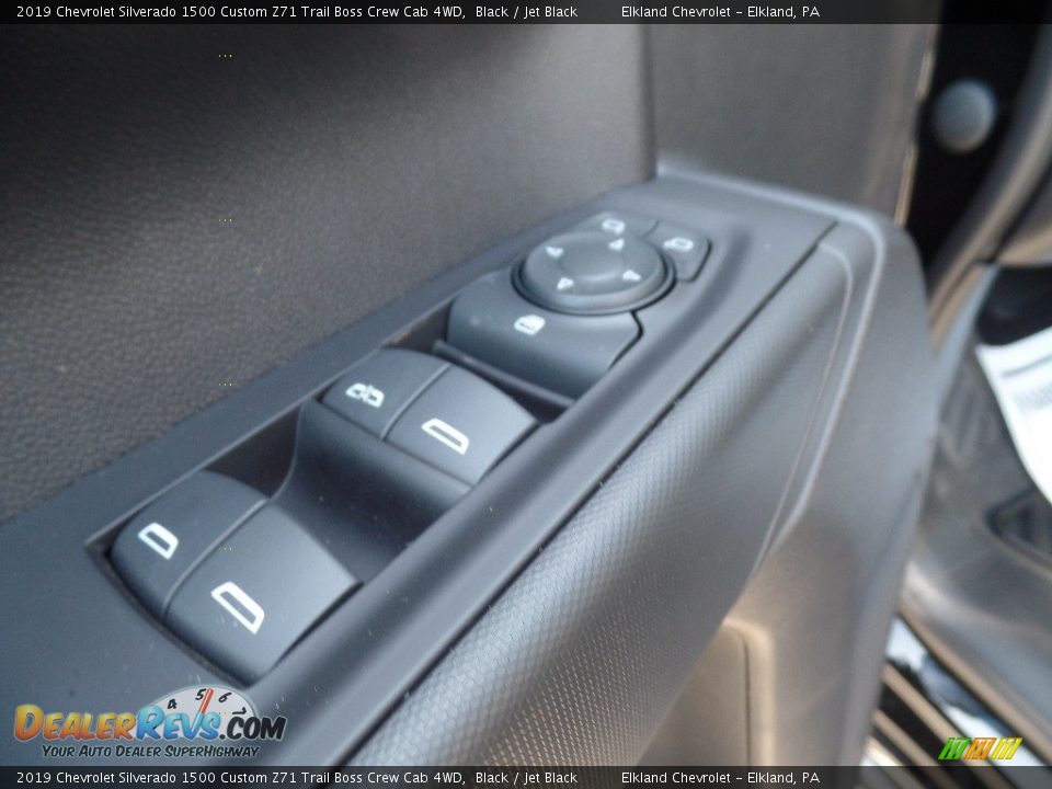 2019 Chevrolet Silverado 1500 Custom Z71 Trail Boss Crew Cab 4WD Black / Jet Black Photo #22
