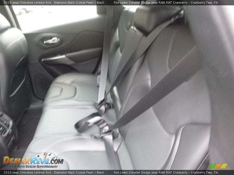 2019 Jeep Cherokee Limited 4x4 Diamond Black Crystal Pearl / Black Photo #12