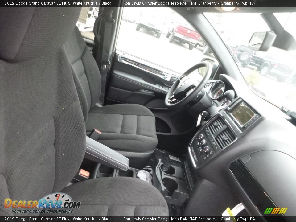2019 Dodge Grand Caravan SE Plus White Knuckle / Black Photo #11