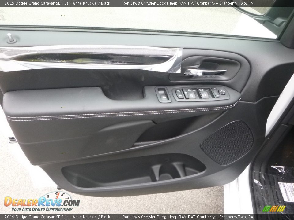 2019 Dodge Grand Caravan SE Plus White Knuckle / Black Photo #17