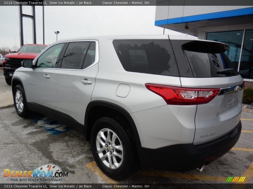 2019 Chevrolet Traverse LS Silver Ice Metallic / Jet Black Photo #5