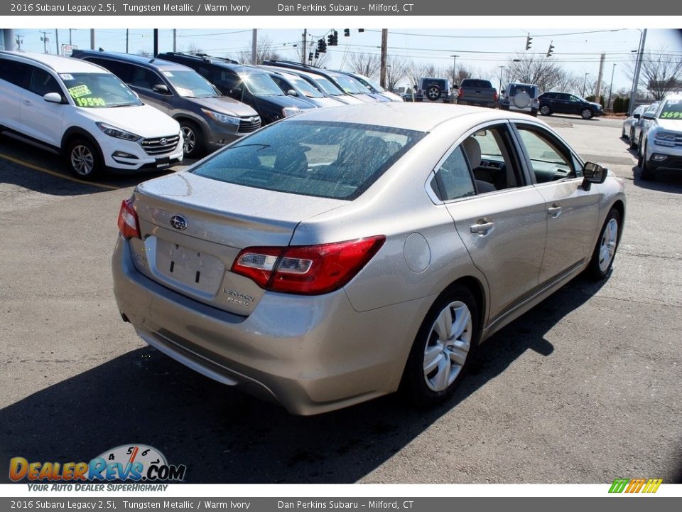 2016 Subaru Legacy 2.5i Tungsten Metallic / Warm Ivory Photo #5