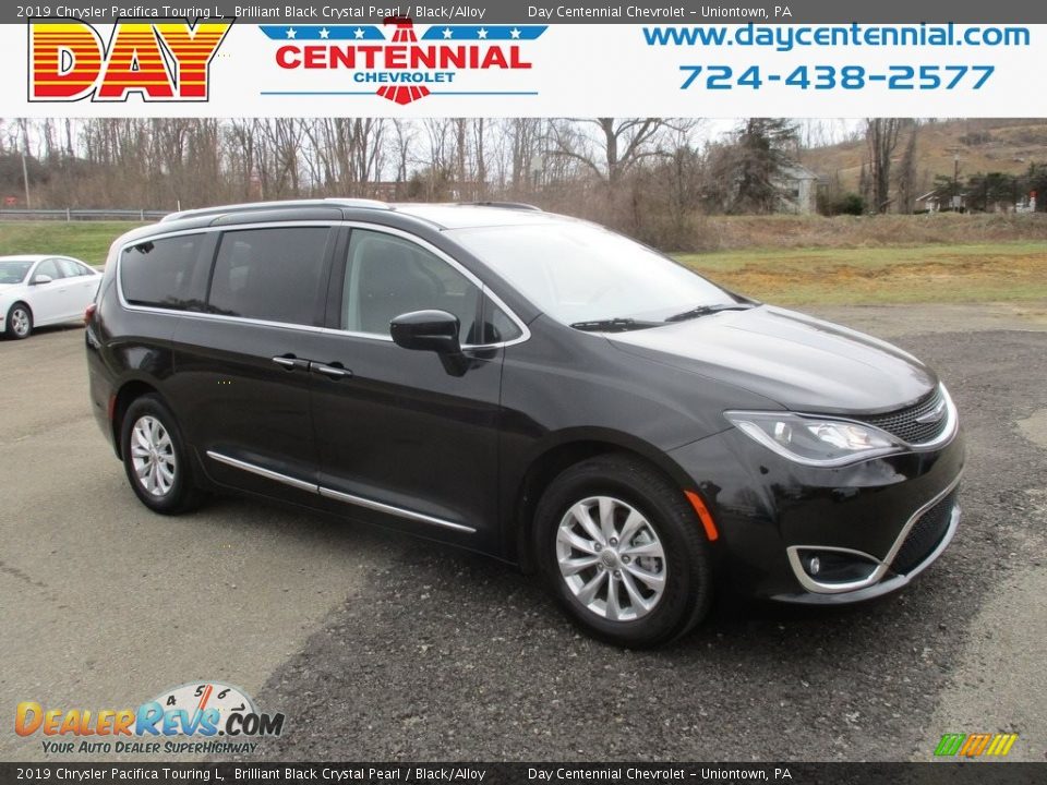 2019 Chrysler Pacifica Touring L Brilliant Black Crystal Pearl / Black/Alloy Photo #1