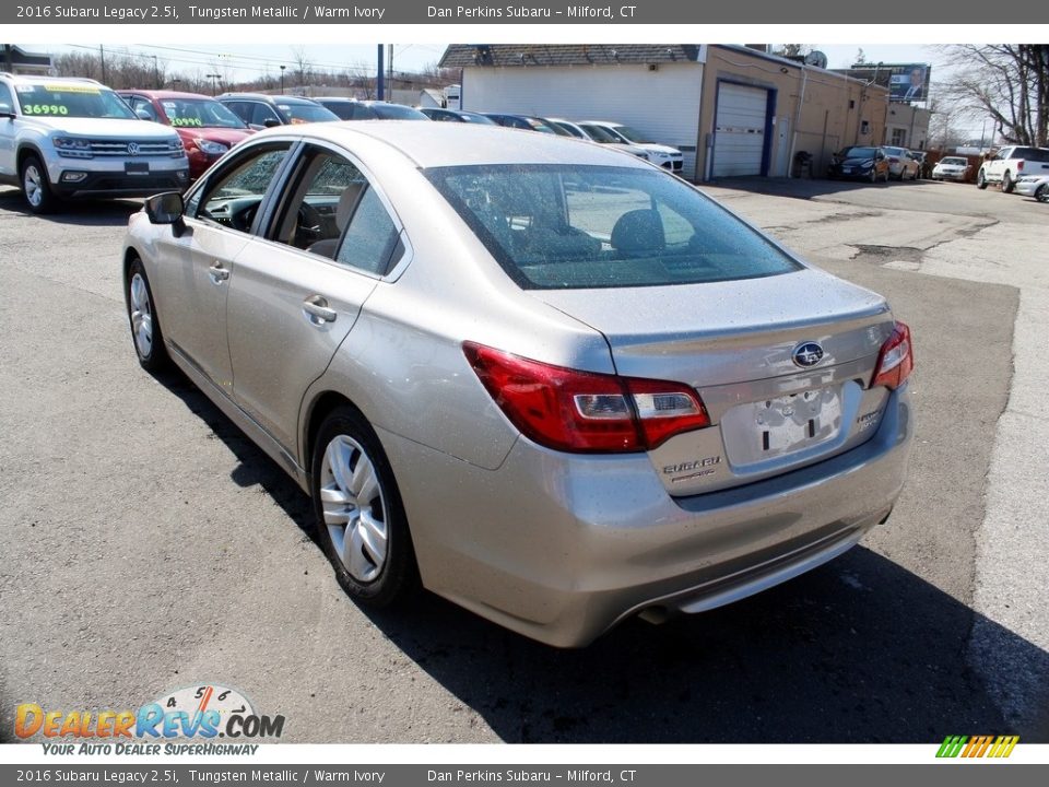 2016 Subaru Legacy 2.5i Tungsten Metallic / Warm Ivory Photo #7
