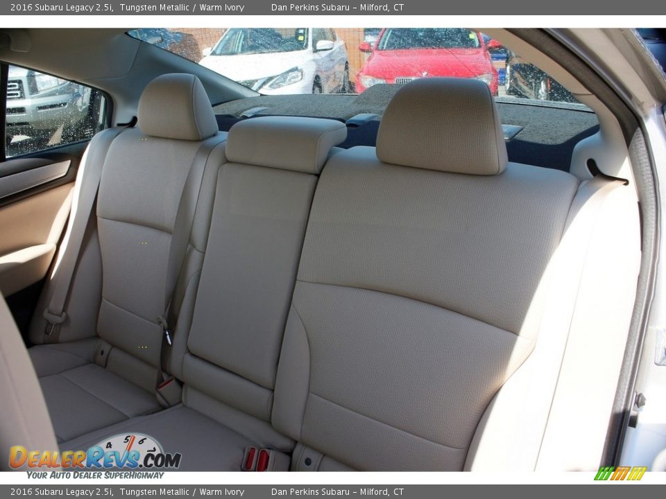 2016 Subaru Legacy 2.5i Tungsten Metallic / Warm Ivory Photo #12