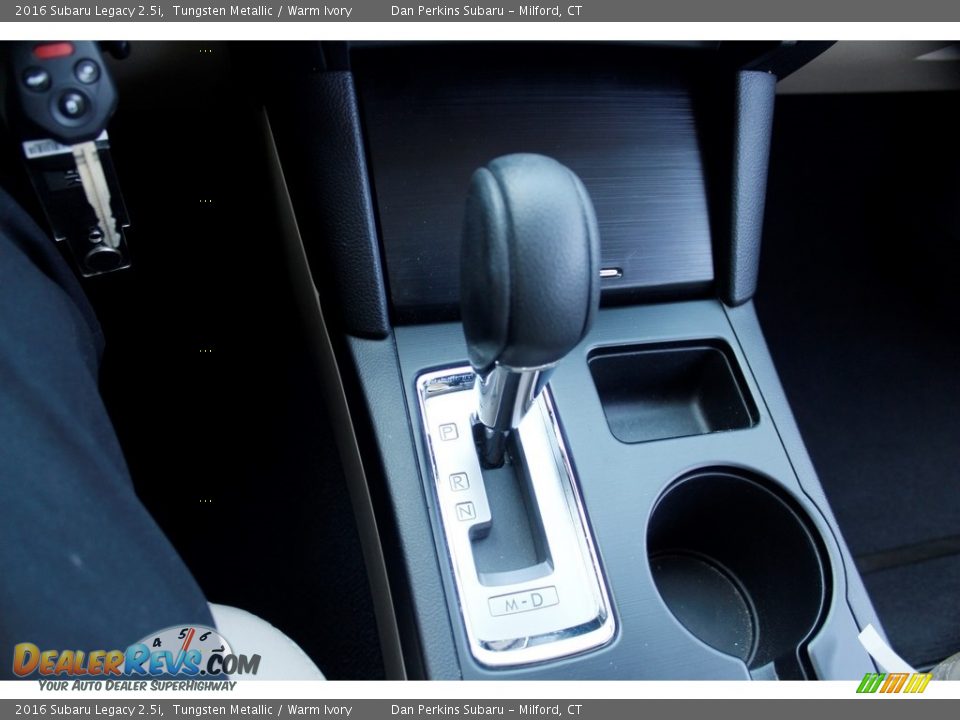 2016 Subaru Legacy 2.5i Tungsten Metallic / Warm Ivory Photo #20
