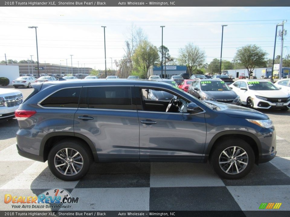 2018 Toyota Highlander XLE Shoreline Blue Pearl / Black Photo #3