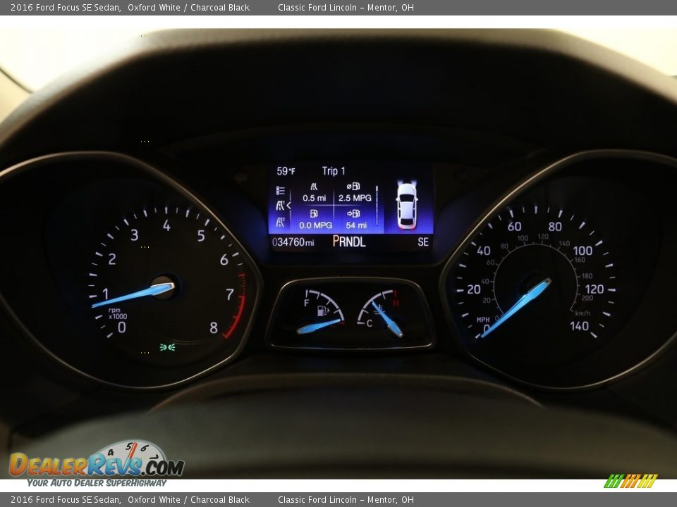 2016 Ford Focus SE Sedan Oxford White / Charcoal Black Photo #8