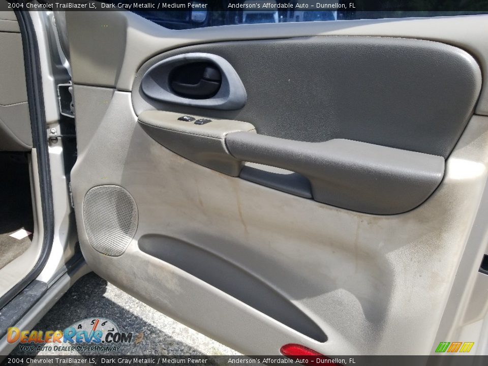 2004 Chevrolet TrailBlazer LS Dark Gray Metallic / Medium Pewter Photo #18