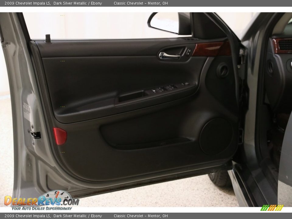 2009 Chevrolet Impala LS Dark Silver Metallic / Ebony Photo #4