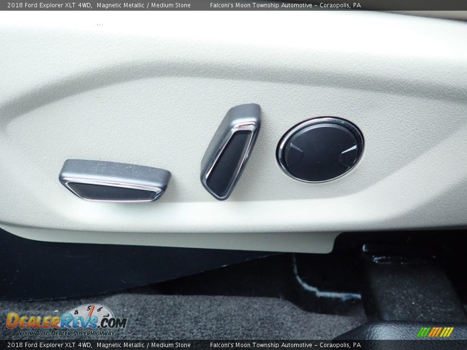 2018 Ford Explorer XLT 4WD Magnetic Metallic / Medium Stone Photo #20