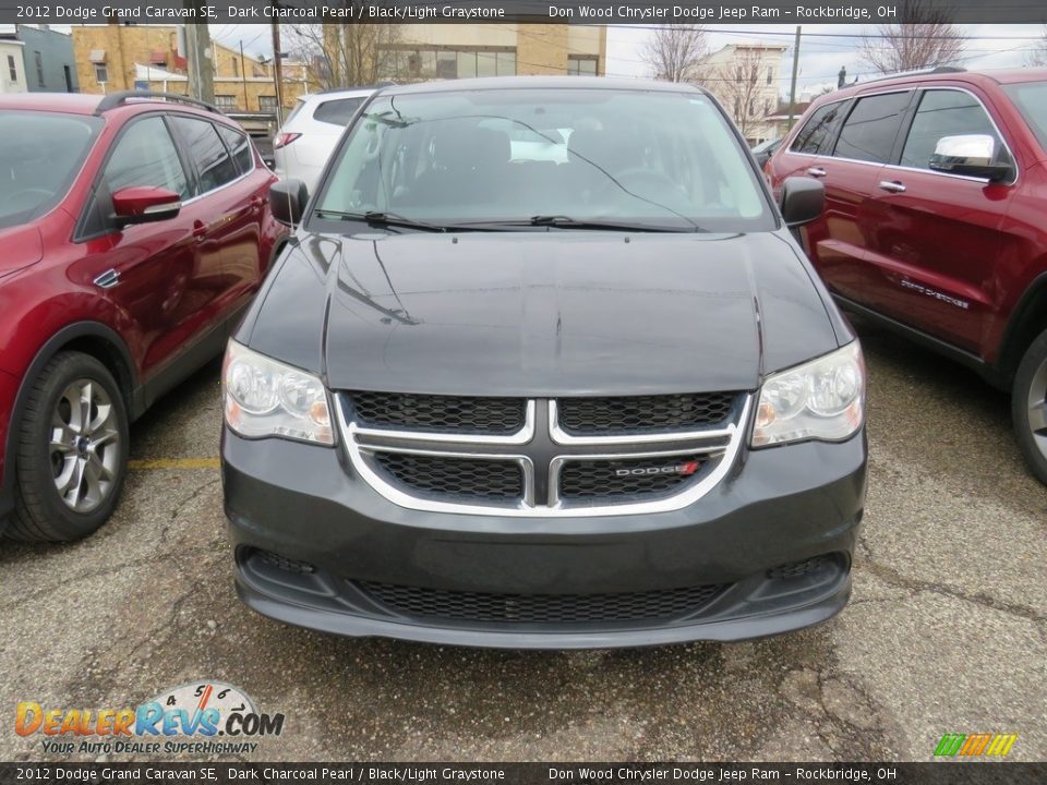 2012 Dodge Grand Caravan SE Dark Charcoal Pearl / Black/Light Graystone Photo #4