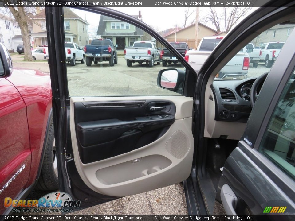 2012 Dodge Grand Caravan SE Dark Charcoal Pearl / Black/Light Graystone Photo #17