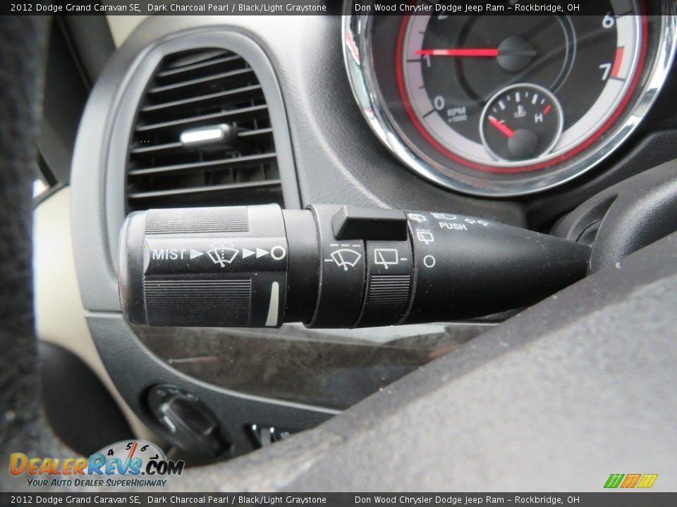 2012 Dodge Grand Caravan SE Dark Charcoal Pearl / Black/Light Graystone Photo #23