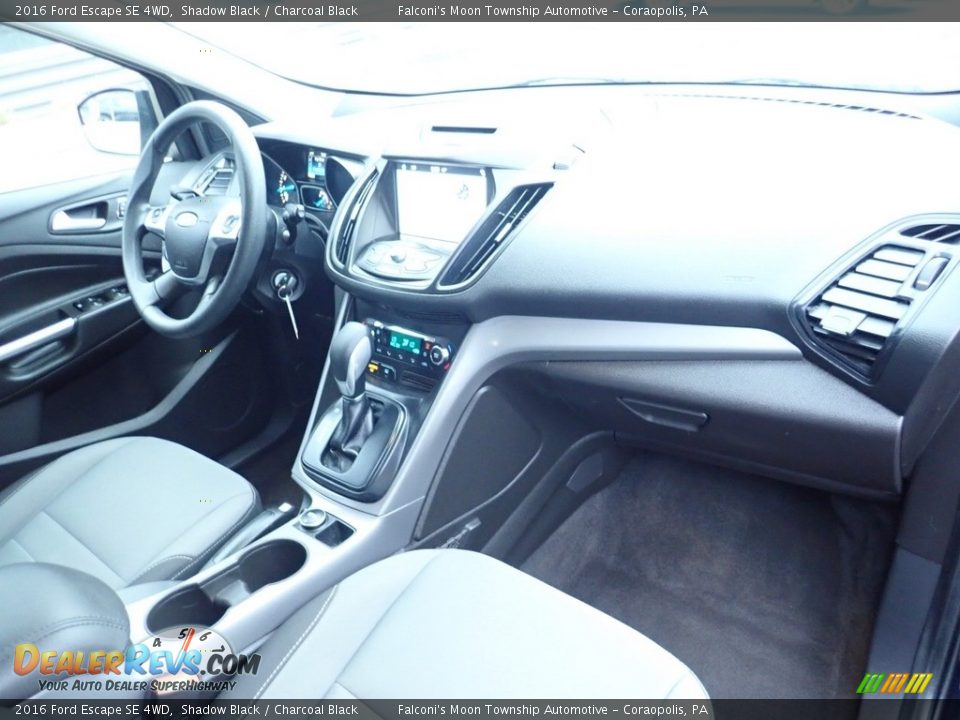 2016 Ford Escape SE 4WD Shadow Black / Charcoal Black Photo #11