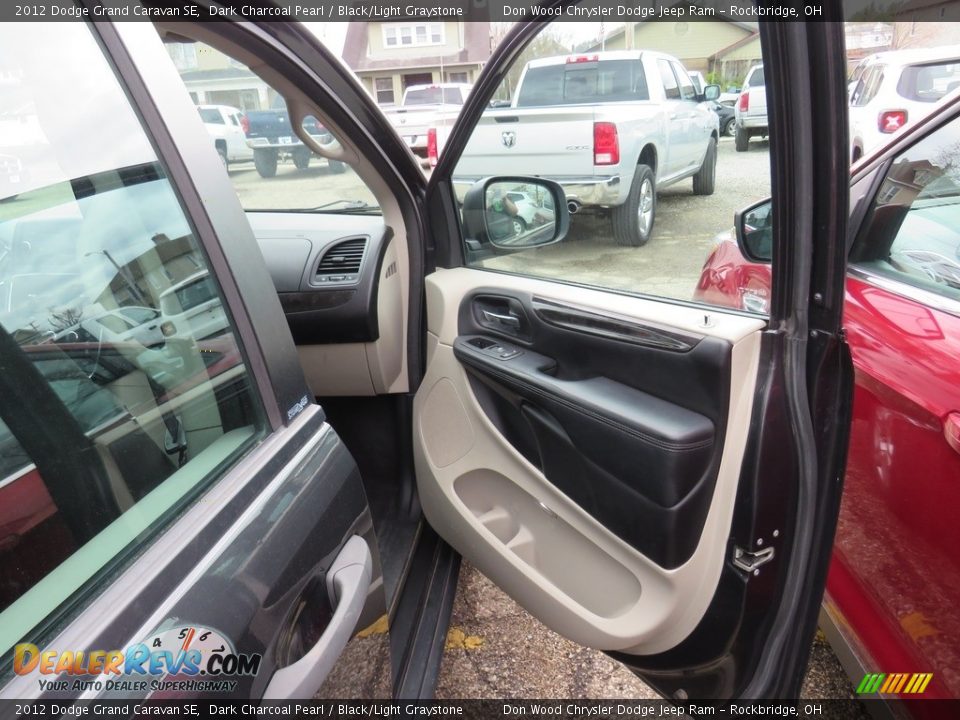 2012 Dodge Grand Caravan SE Dark Charcoal Pearl / Black/Light Graystone Photo #32